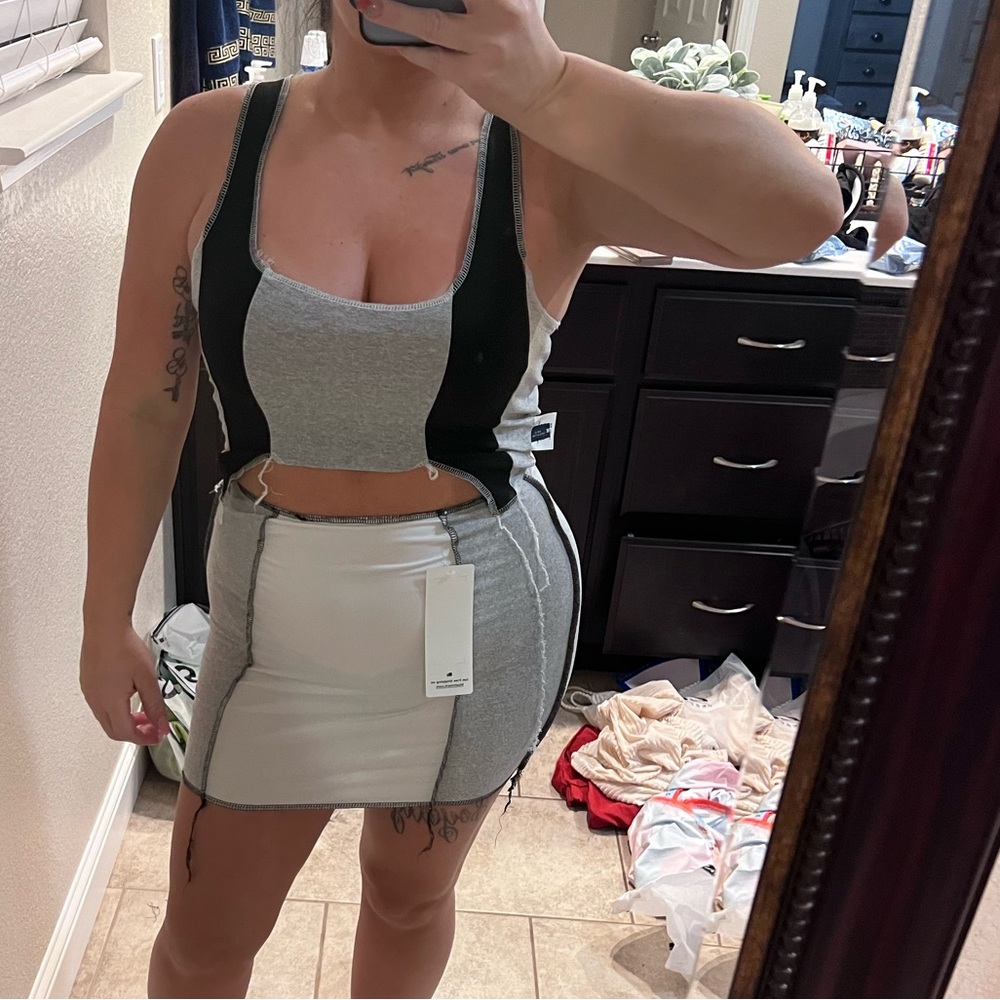 Two piece grwy & black skirt set